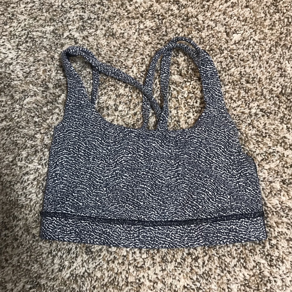 Lululemon Energy Bra - Picture 1 of 3